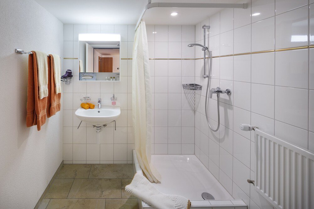 Historische Residenz Lindeneck,Guettingen>>Frauenfeld,3 star