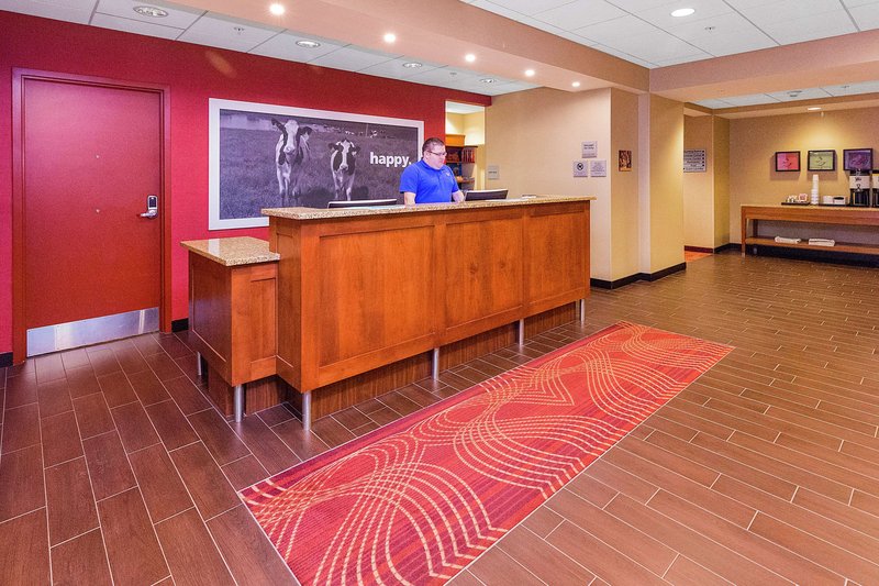hampton inn waynesburg