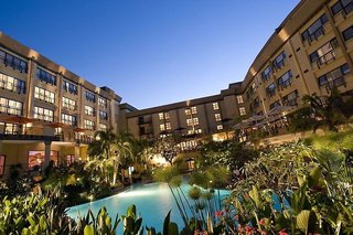 Kigali Serena Hotel,Akarere Ka Nyarugenge>>Kigali,5 star