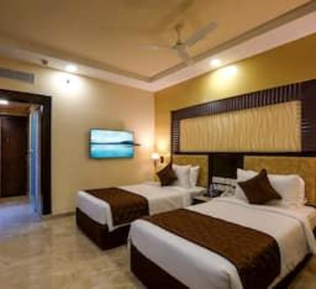 hotel aadithya