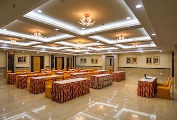 hotel aadithya