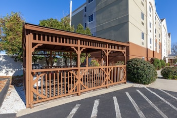 candlewood suites west springfield by ihg