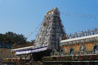 Maurya International,Tiruvallur>>Chennai,3 star