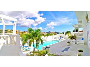 Champartments Villa & Apartments Cristal,Near Jan Thiel Beach,4 star