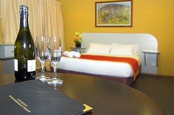 victoria hotel strathalbyn