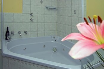 Victoria Hotel - Strathalbyn,Alexandrina>>Adelaide,3 star