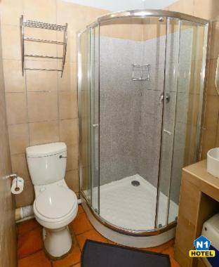 The N1 Hotel & Campsite Victoria Falls,Livingstone>>Hwange,3 star