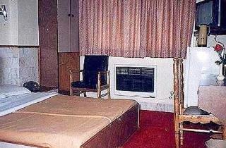hotel singhs international
