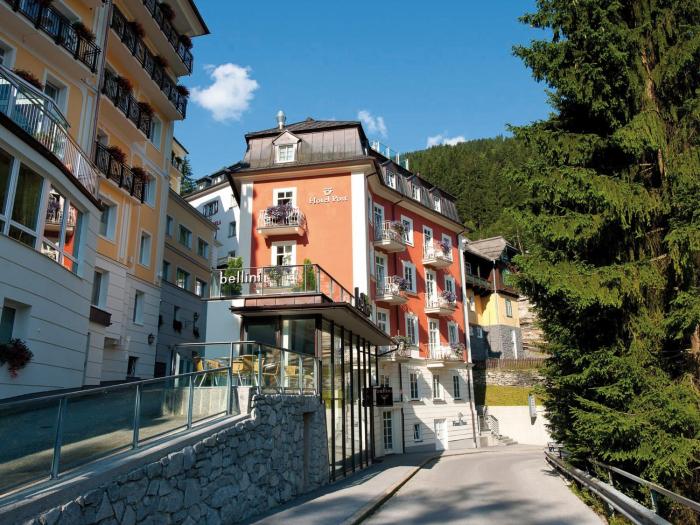hotel post