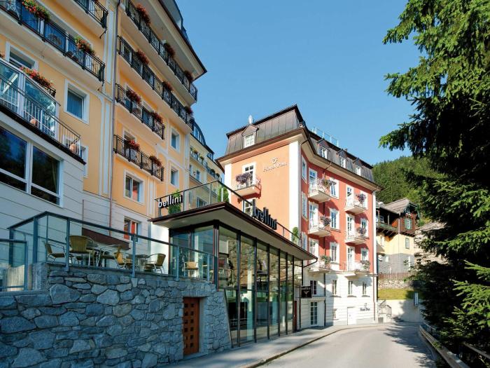 hotel post