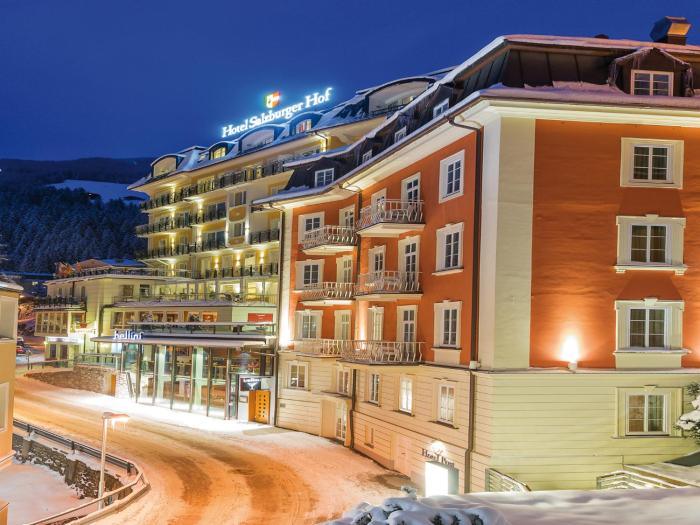 hotel post