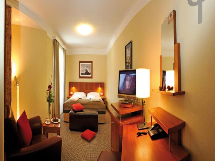 hotel post
