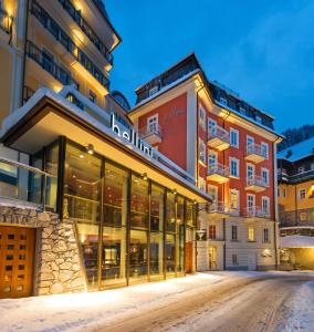 hotel post