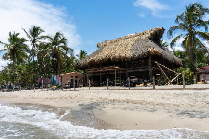 hotel playa las marias