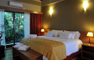 yvy hotel de selva