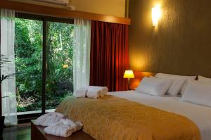 yvy hotel de selva
