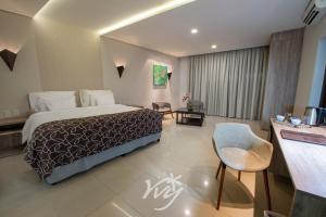 yvy hotel de selva