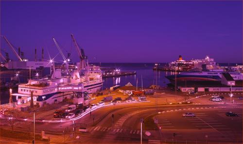 harbour living by jutlandia