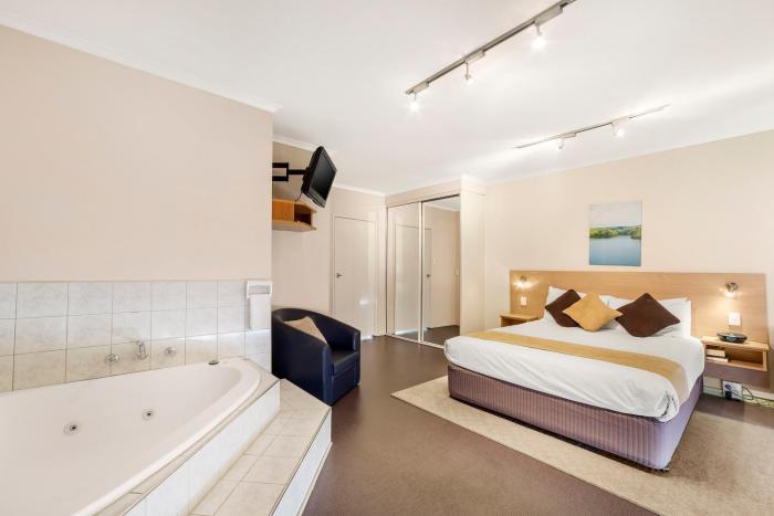 ciloms airport lodge