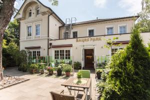 Baurs Park,Hamburg>>Altona,3 star