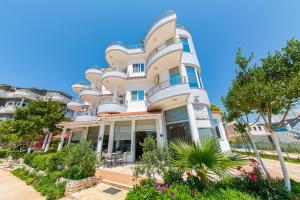 Hotel Mariksel,Ksamil>>Borsh,3 star