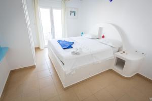 Two Mermaids Hotel,Relief Road,3 star