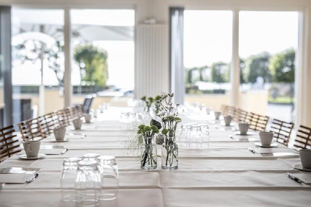 molskroen strandhotel