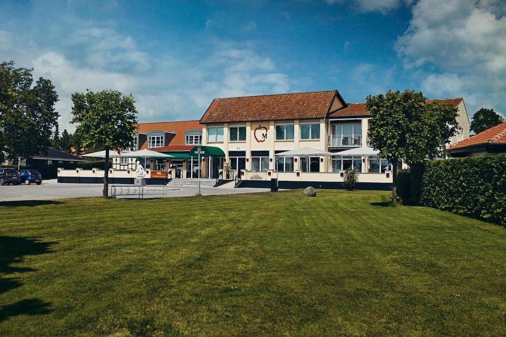 molskroen strandhotel