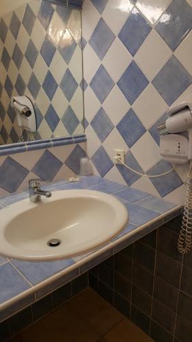 corsica hostel porto vecchio