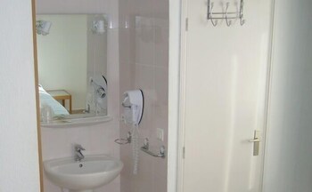 corsica hostel porto vecchio