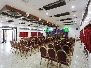 Oyo 897 Hotel Surabhi Elite,Plot No 11-13-196/5/A&B, Kothapet,3 star
