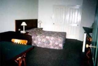 Bayswater Motel,Coolangatta>>Banora Point,2 star