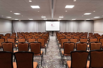 doubletree by hilton minneapolis airport mn