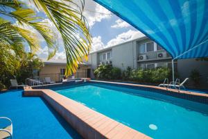 hampton villa motel