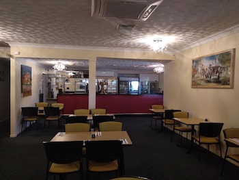 hampton villa motel