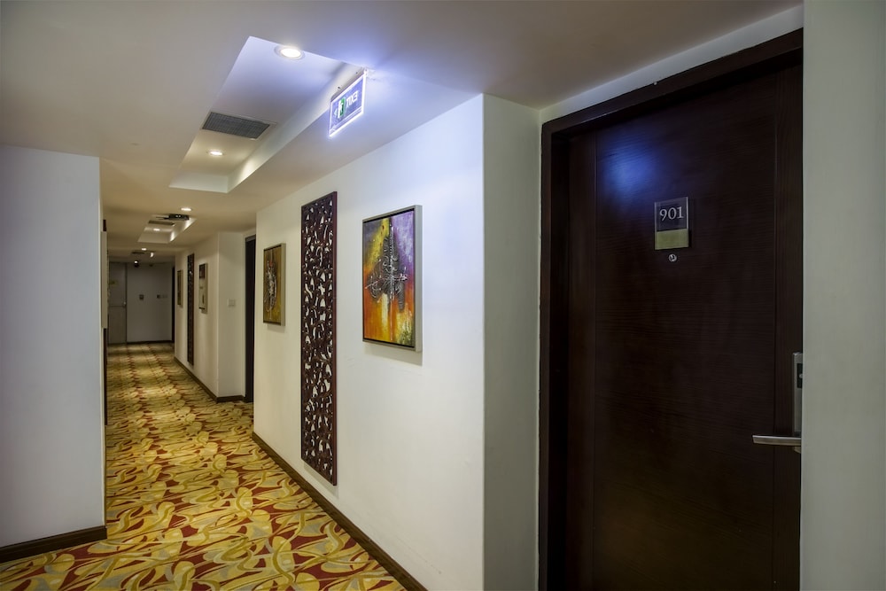 hotel bengal blueberry