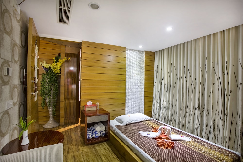 hotel bengal blueberry