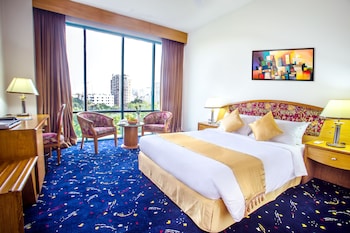 hotel lake castle