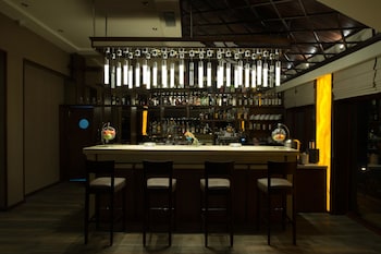 boulevard side hotel