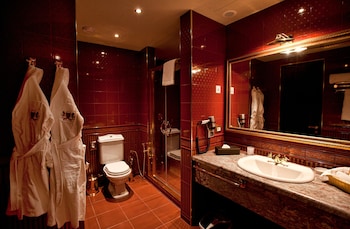 multi grand pharaon hotel