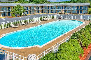Days Inn By Wyndham Breezewood,Breezewood>>Bedford,3 star