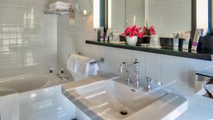 Hotel Plaza Biarritz Plage - Handwritten Collection,Biarritz>>Bassussarry,4 star
