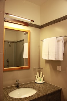 lux riverside hotel and apartment