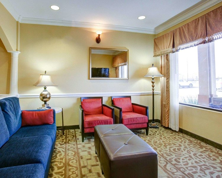 comfort suites brenham