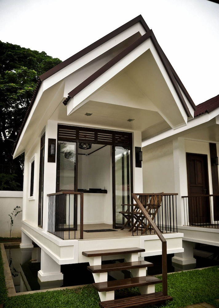 cleon villas pension