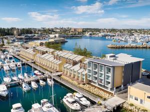 Be. Fremantle,Fremantle>>Burswood,5 star