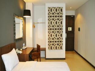 Praja Hotel,Denpasar>>Bali,3 star