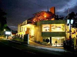 Royal Denai View Hotel,Sungai Landia>>Bukittinggi,2 star