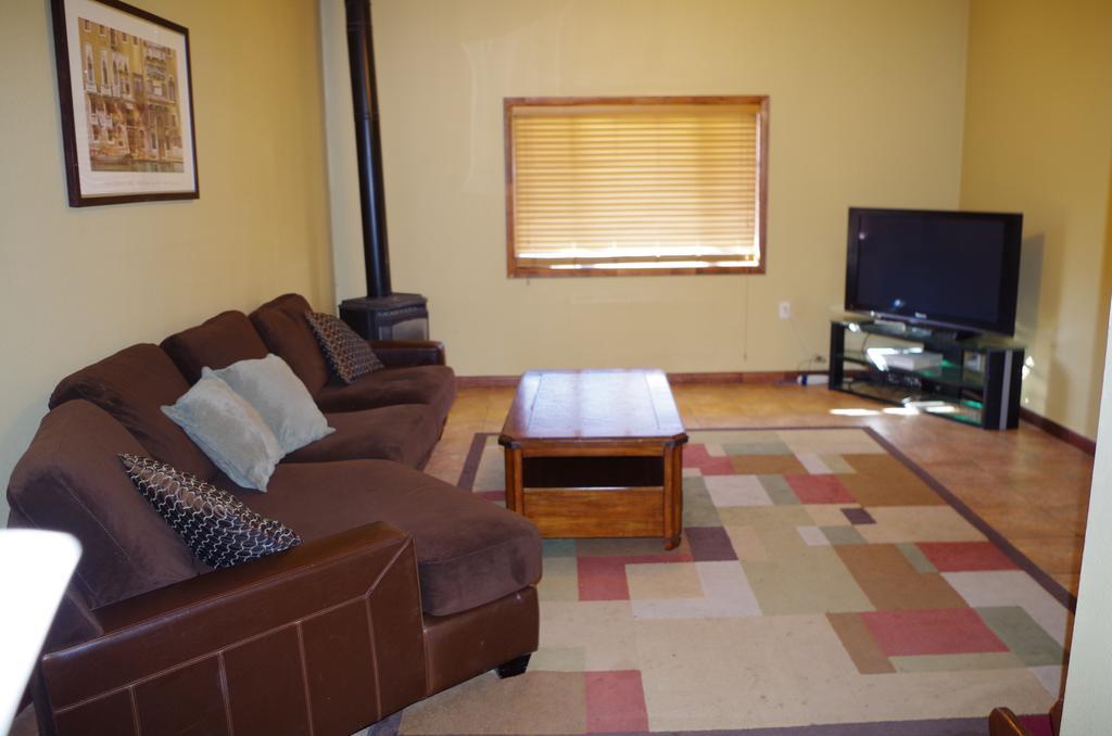 riviera motor lodge