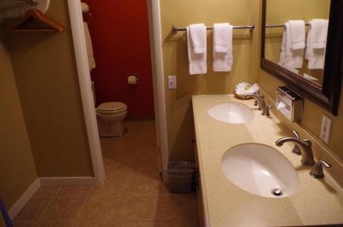 riviera motor lodge